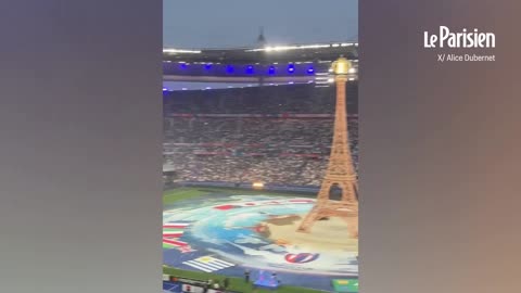 Emmanuel Macron whistled at the Stade de France