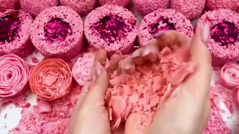 ASMR soap with foam and glitter😍 crushing crunchy. Cutting soap cubes.