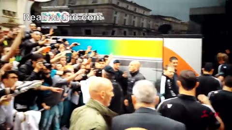 Cristiano Ronaldo - fantastic moments in airports