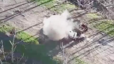 💥👀 Ukrainian FPV drone worked as a bomber!