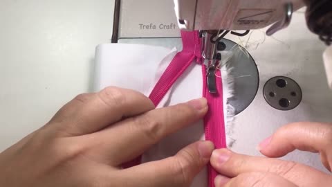 6 Basic Type Presser Feet Tutorials for beginners/Sewing tips and tricks with Presser Foot