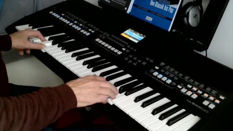 Waltz Medley (Strauss) cover by Henry, Yamaha PSR SX600