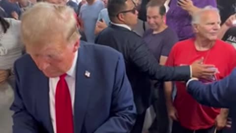 Trump signing hats at Phila