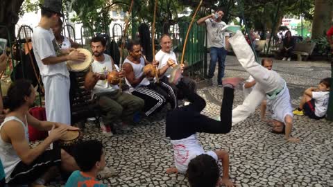 PLAY CAPOEIRA