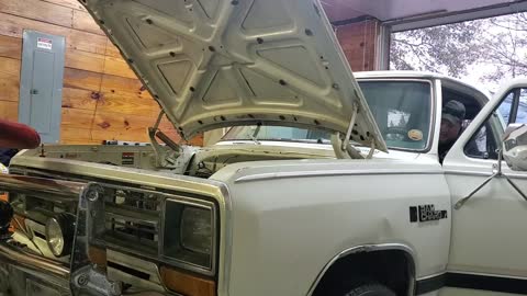 440 Big Block Swapped 87 Ramcharger