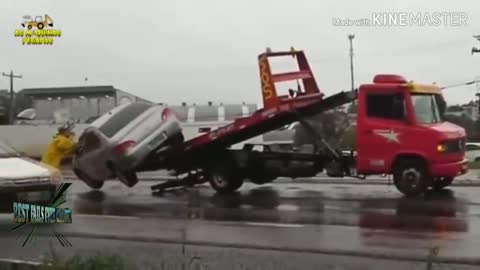 When Towing, Lifting Vehicles Goes Wrong Tow Truck Driver's Fails Compilation