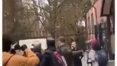 Turkish parliament workers hit Ukrainian protesters!