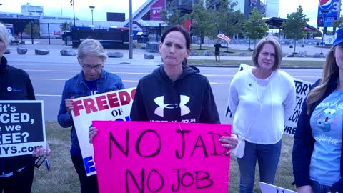 NURSES IN BUFFALO! NO JAB! NO JOB!