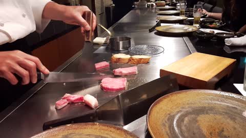 How to bake a top steak by a Japanese chef