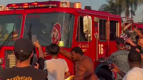 LA Teens Swarm Fire Truck, Blocking It From Responding To An Emergency