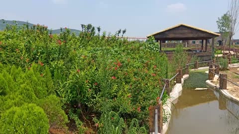 Beautiful mountains and rivers, small bridges and flowing water