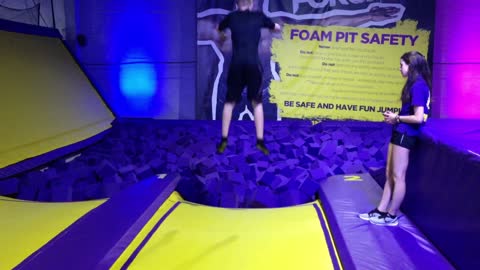 CRAZY TRAMPOLINE PARK FLIPS