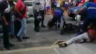 Video: Nuevo caso de ‘paloterapia’ contra implicado en robo en Bucaramanga