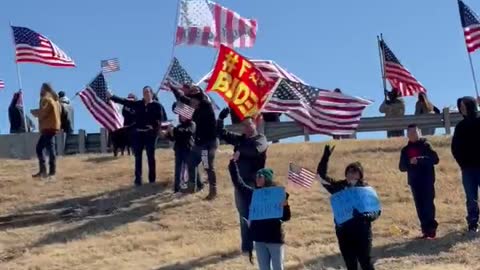 🇺🇸 Truckers For Freedom in Oklahoma. Planes, flags and positive energy for peace.