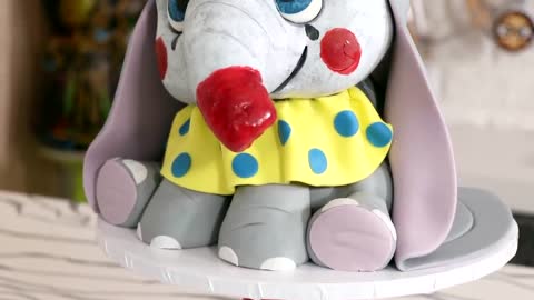 Dumbo Elephant Cake _ 3D Disney _ Cake Art _ Koalipops