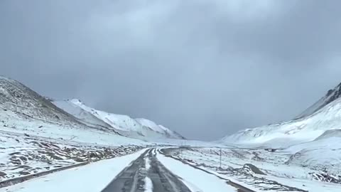 khunjerab Pass china border