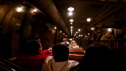 Big Thunder Mountain Railroad - Disney World