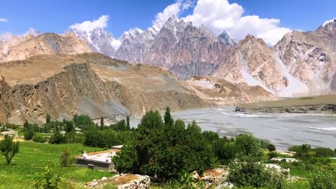 HUNZA VELLY GILGIT BALTISTAN