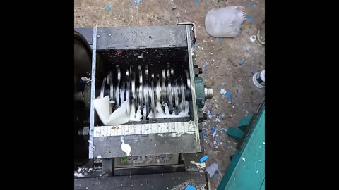 Diesel Plastic Shredder test