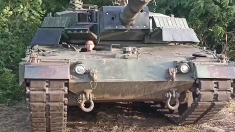 Video confirmation : Ukrainians use Soviet protection kits on German (NATO) tanks and other vehicles