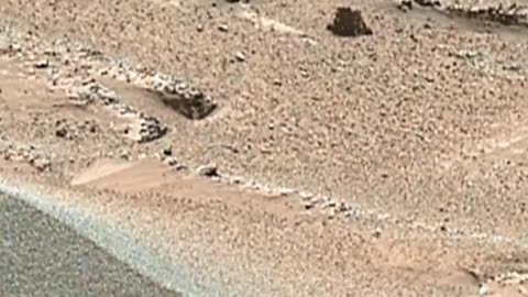 Curious mars rover sol 3563