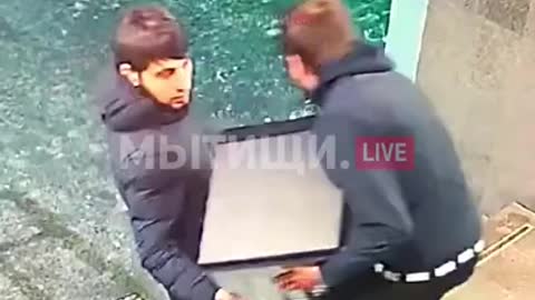 Bearded men in Mytishchi near Moscow stole a coffee machine from a shopping center for 150k rubles.