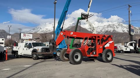 Telehandler Forklift 2001 Skytrak 8042 8,000 LB 42' Reach Telescopic Fork Lift