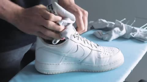 How To PERFECTLY Get Creases Out Of Air Force 1s w/Bonus Tips!