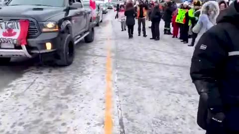 La CBC qui manufacture ENCORE des fausses nouvelles, contre les camionneurs... et les Canadiens