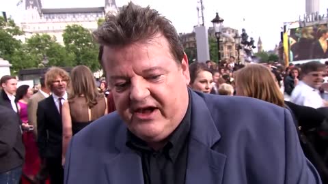 Harry Potter Actor Robbie Coltrane Dies at 72