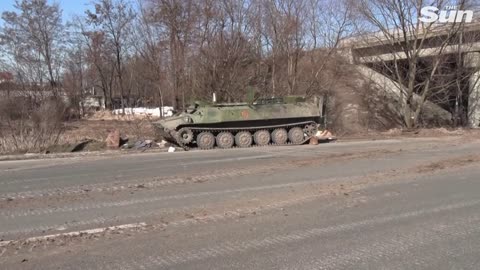 Ukrainian soldiers seize Russian tanks after 'taking down convoy