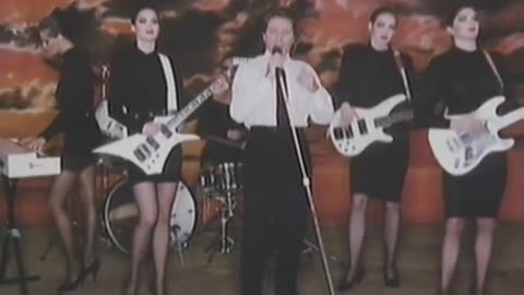 Robert Palmer - Addicted To Love