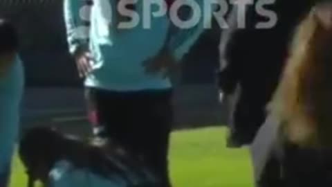 Colombian Women's Soccer Star Grabs Chest, Falls To The Ground During Practice