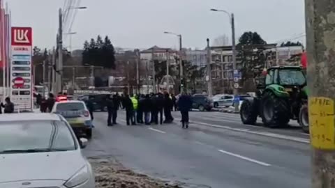 Cops illegally block the roads in Romania