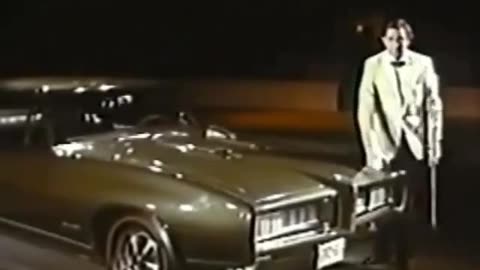 Check out this badass 1968 Pontiac GTO commercial