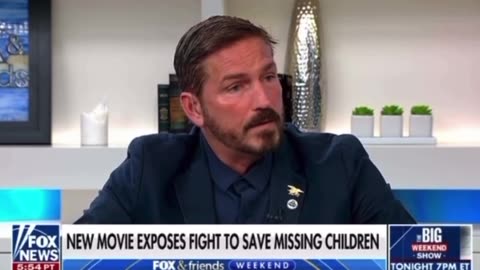 Jim Caviezel handing out red pills on child sex trafficking, NCSWIC