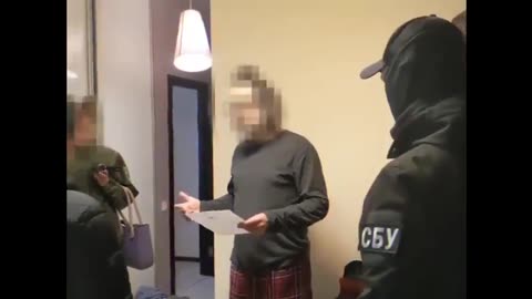 Video of the arrest presumably of Gonzalo Lira by the Security Service of Ukraine