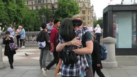 FREE HUGS! Blind Trust Experiment in London