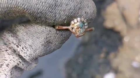 Found Beautiful Gree Ring on The beach #metaldetecting #metaldetector #foryou