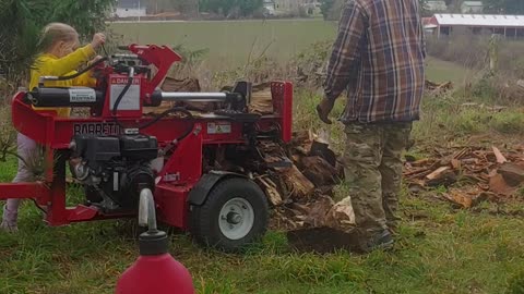 Jordan splitting wood