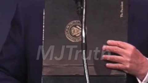 Trump Shows the Presidential Seal & it says THE PRESIDENT on his portfolio