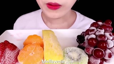 ASMR FROZEN FRUITS STRAWBERRY, GRAPE, KIWI, PINEAPPLE, BLACKBERRY etc. EATING SOUNDS MUKBANG