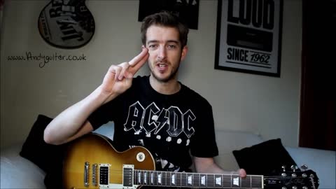 Smoke On The Water" Guitar Tutorial (Deep Purple) EASY Beginner Guitar Riffs