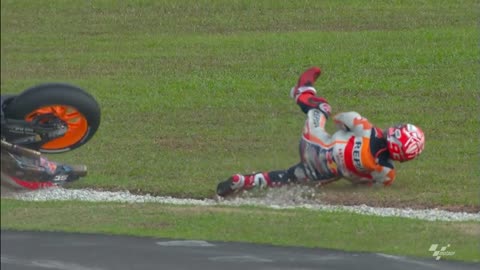 HUGE highside for Marc Márquez! | 2019 #MalaysianGP