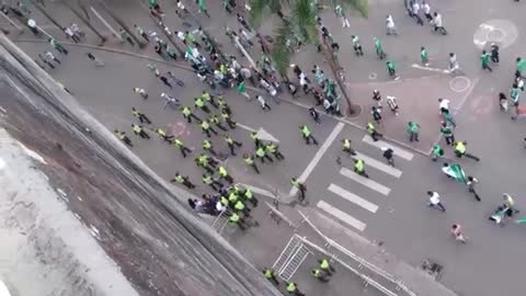 Disturbios Entre Atletico Nacional de Medellin y Millonarios.