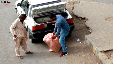 Garbage Bag prank - Awesome Reactions - Funny Prank