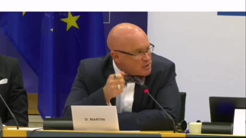 (6/7/2023) VICENDA PANDEMICA - CONFERENZA AL PARLAMENTO EUROPEO: <<IL PROGETTO INIZIATO NEGLI ANNI '40>> R Dr. David Martin, ispettore delle armi biologiche