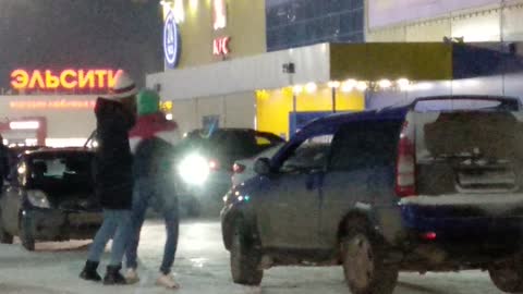 teenage girls dance at a temperature of -30. It's very cold.