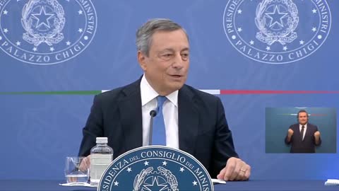 MARIO DRAGHI DICHIARA:"DEMOCRAZIA ITALIANA FORTE,NON SI FA BATTERE DA NEMICI ESTERNI O DA PUPAZZI PREZZOLATI" VERSO LE ELEZIONI ITALIANE DEL 25 SETTEMBRE PER LE DIMISSIONI DEL NOTO MASSONE,GESUITA E SIONISTA MARIO DRAGHI CAMPAGNA ELETTORALE