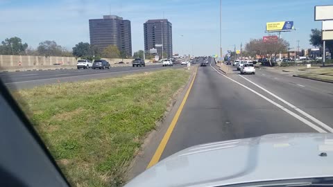 Car Loses Wheel After Colliding with Safety Rail